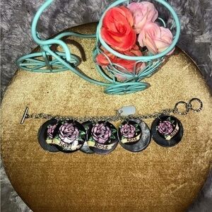 Rose Shells Charms‎ Silver-tone Bracelet